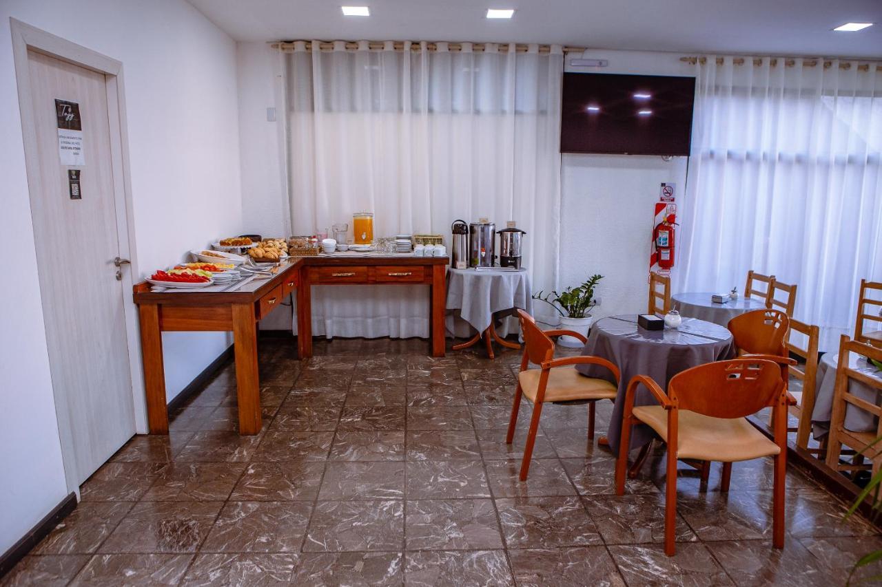 Tajy Iguazu Hotel Puerto Iguazú Buitenkant foto